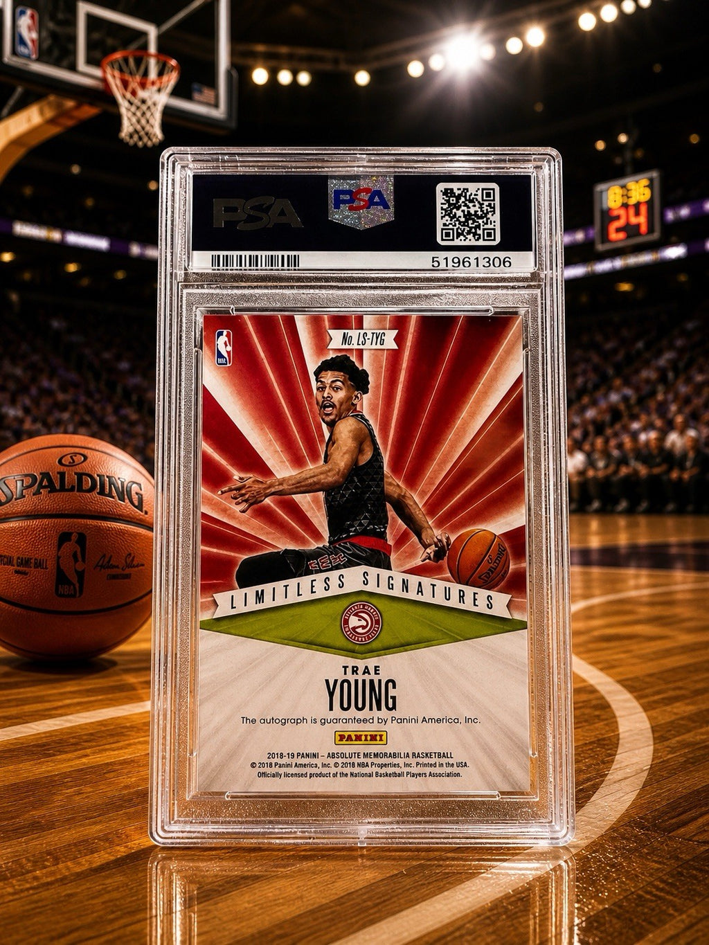 2018-19 Panini Absolute Memorabilia - Limitless Signatures Trae Young #LS-TYG