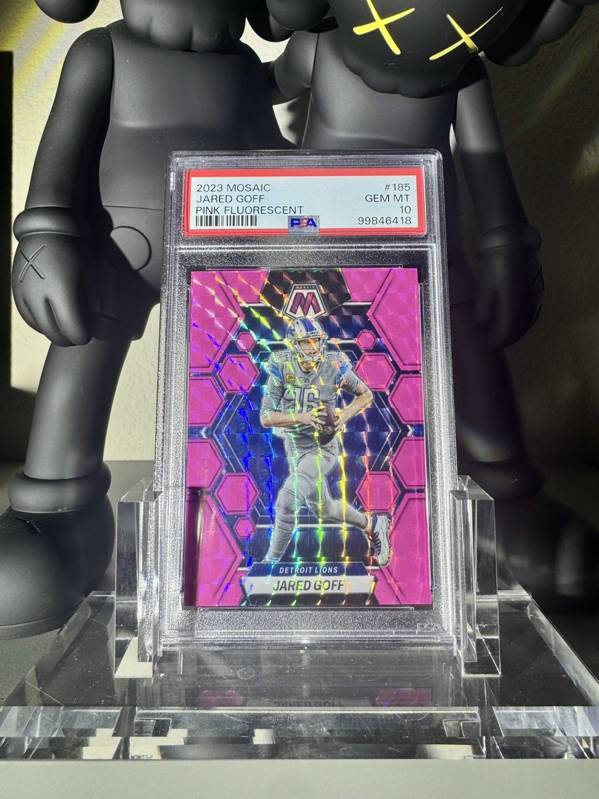 2023,Mosaic Jared Goff Pink Fluorescent /10 PSA 10